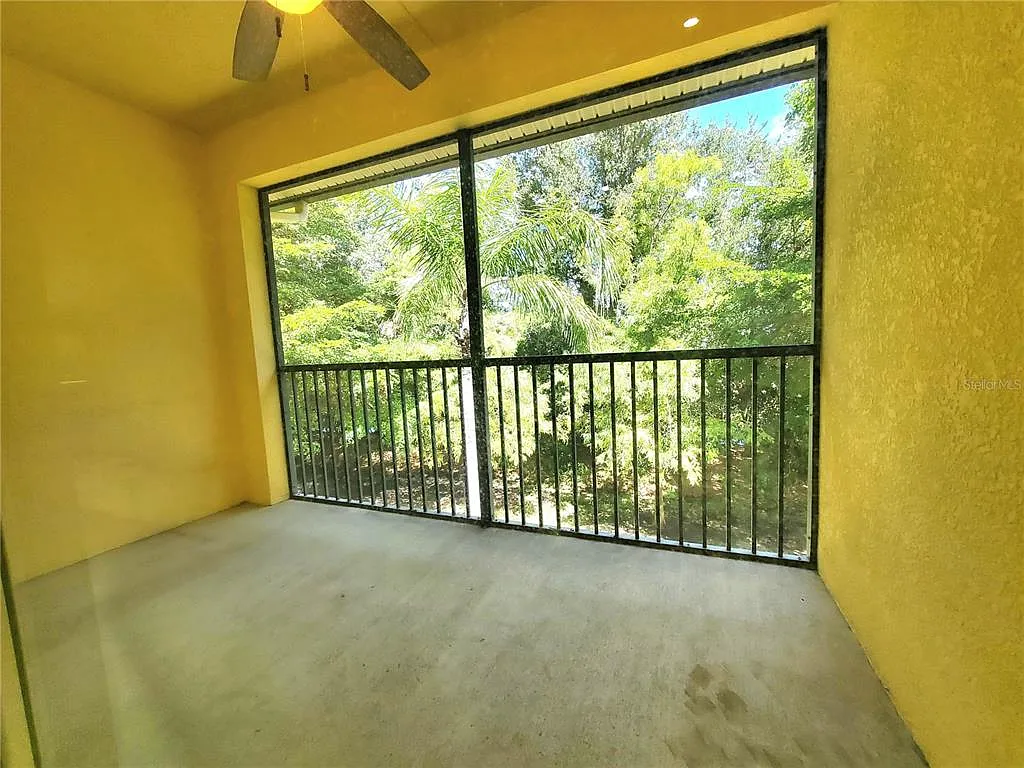 2 bed, 2.0 bath, 1079 sqft, $1,400 — Photo 4