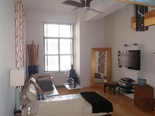 Rented by Douglas Elliman | media 20