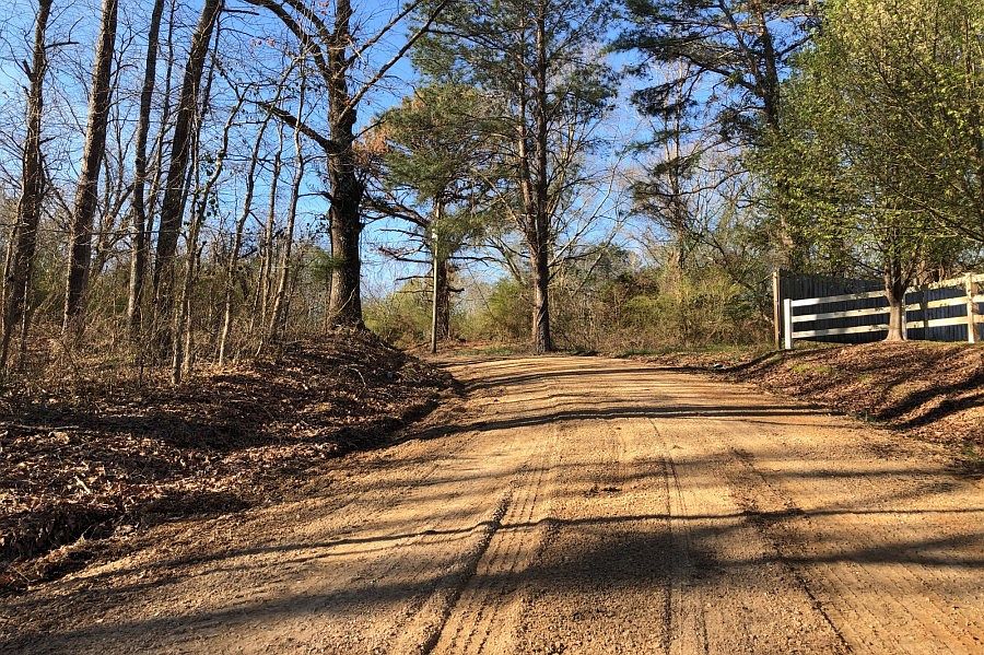 2nd image of 18840 Bigham Loop Rd