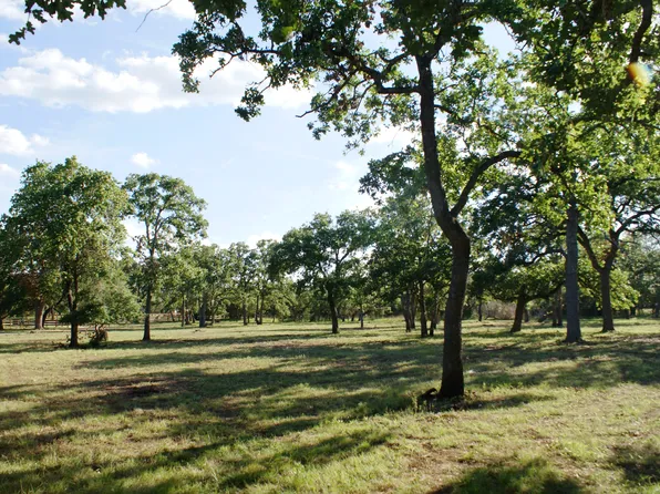 1881 E Creek Dr, Dripping Springs, TX 78620