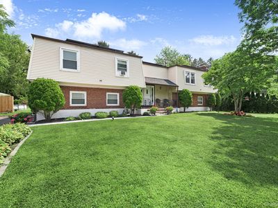 6 Farmstead Road, New Windsor, NY, 12553