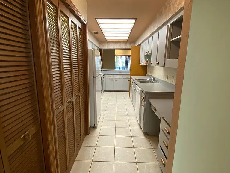 5416 NW 9th Ln — Photo 18