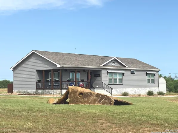 1727 FM 1346, La Vernia, TX 78121