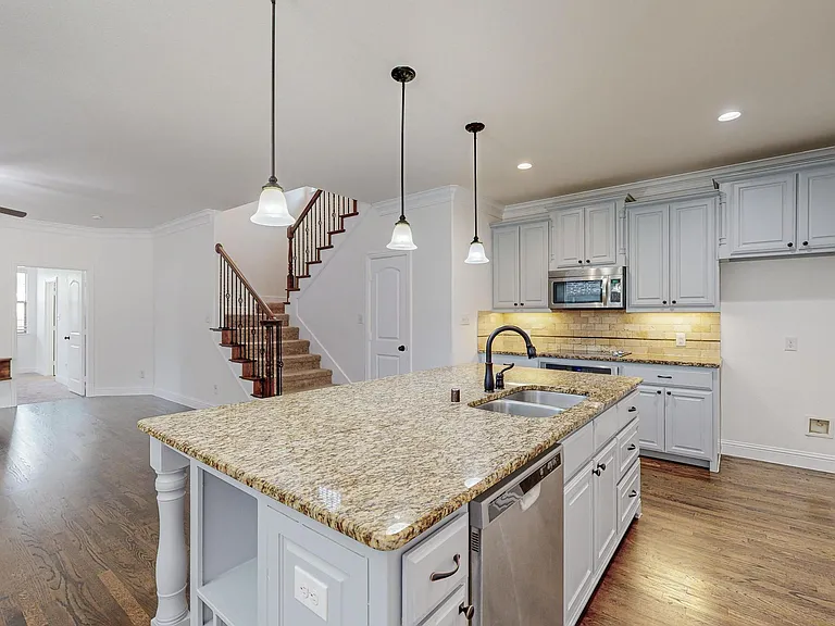 712 Davinci Ct — Photo 8