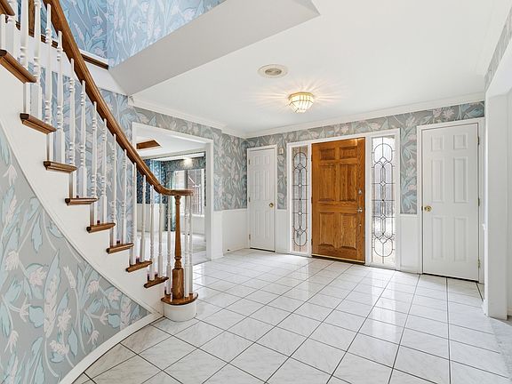 5th image of 8250 Sanctuary Dr
