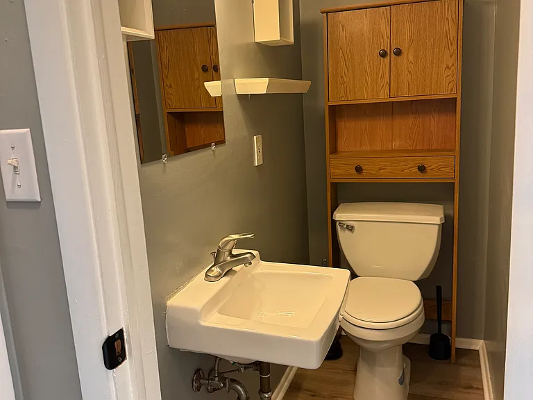 10027 Penrith Dr — Photo 8