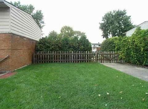 4th image of 11766 Chattman Dr
