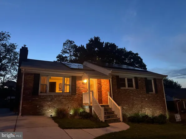 874 N Lebanon St, Arlington, VA 22205