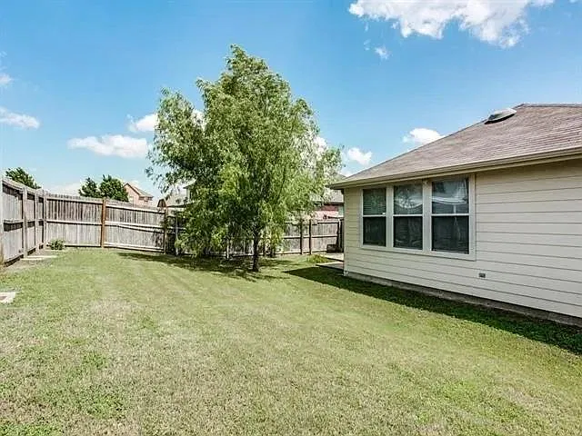 3108 Nandina St — Photo 11