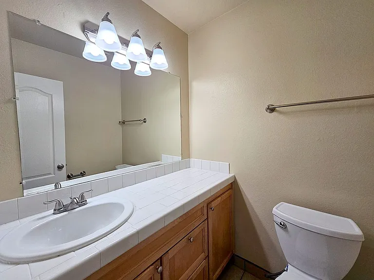 5946 Lauretta St — Photo 24