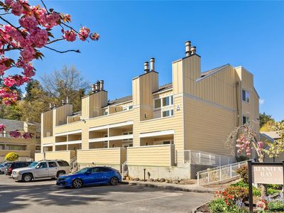 11717 93rd Avenue NE #6A, Kirkland, WA, 98034