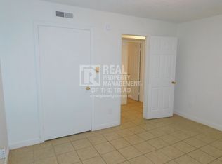 1502 Autumn Dr UNIT B, Greensboro, NC 27405