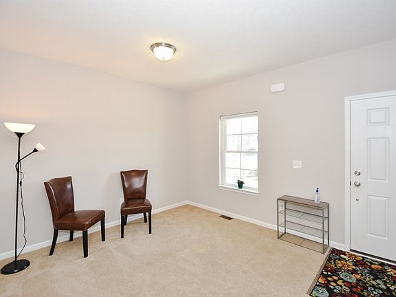 Entry - Formal Living Area