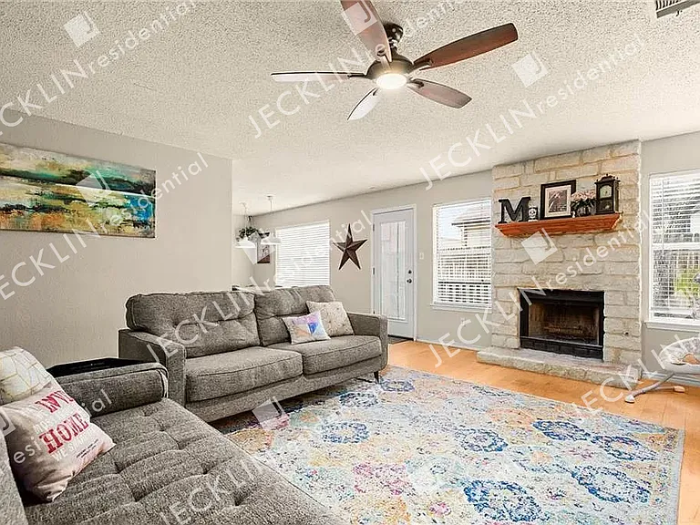 13805 Lothian Dr — Photo 10