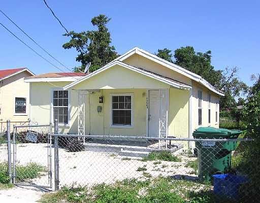 2nd image of 1723 NW 63rd St