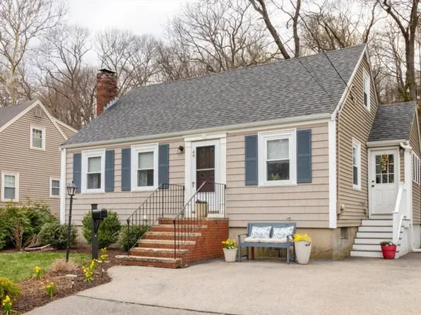 49 Brookside Rd, Braintree, MA 02184