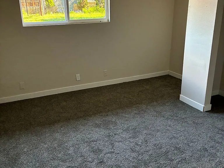 1604 Bryant St — Photo 2