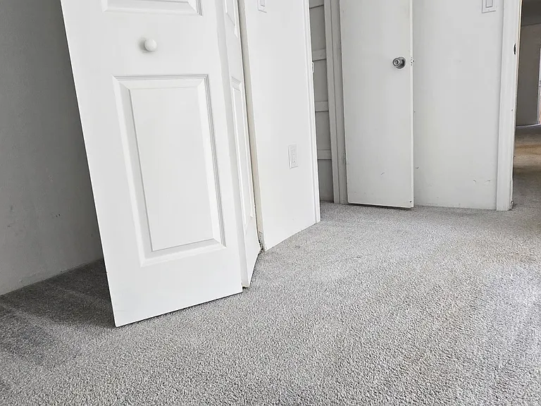 1917 Maravilla Ave #33 — Photo 14