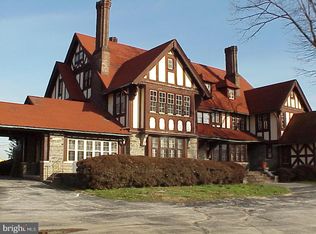 7220 Ridge Ave #F, Philadelphia, PA 19128