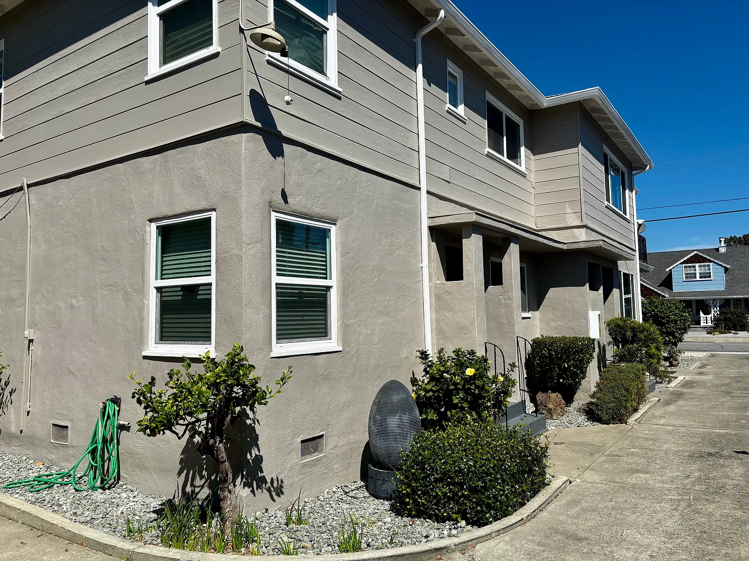 2 bed, $2,550 — Photo 3
