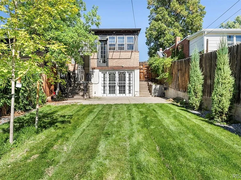 4424 W Hayward Pl — Photo 17