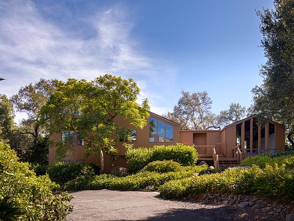 3rd image of 1303 Las Alturas Rd