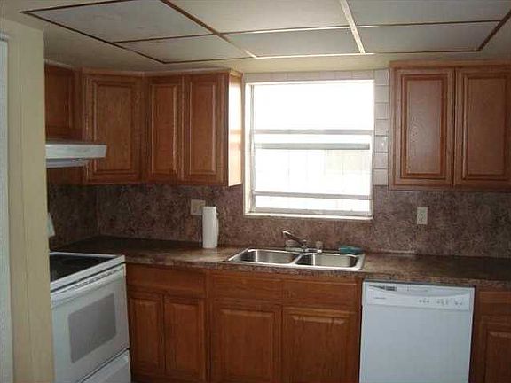 3rd image of 920 B Southwest Ave #80