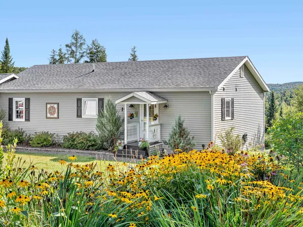 80 Center Road, Hardwick, VT 05843