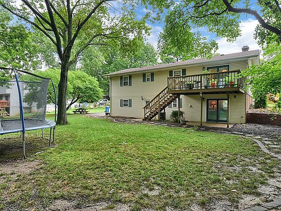 4th image of 12 Trailridge Ln