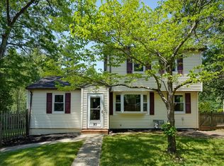 10 Old Colony Rd, Burlington, MA 01803