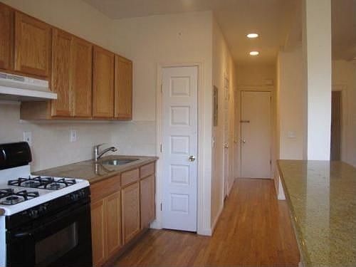 3rd image of 222 Prospect Park W