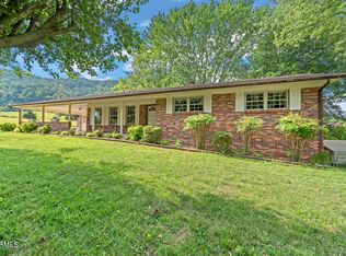 2500 County Line Rd, Mooresburg, TN 37811