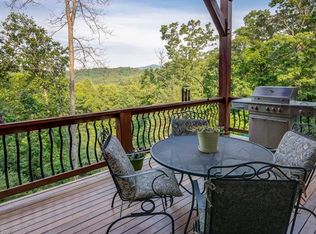 32 Smokey Mountain Dr, Swannanoa, NC 28778