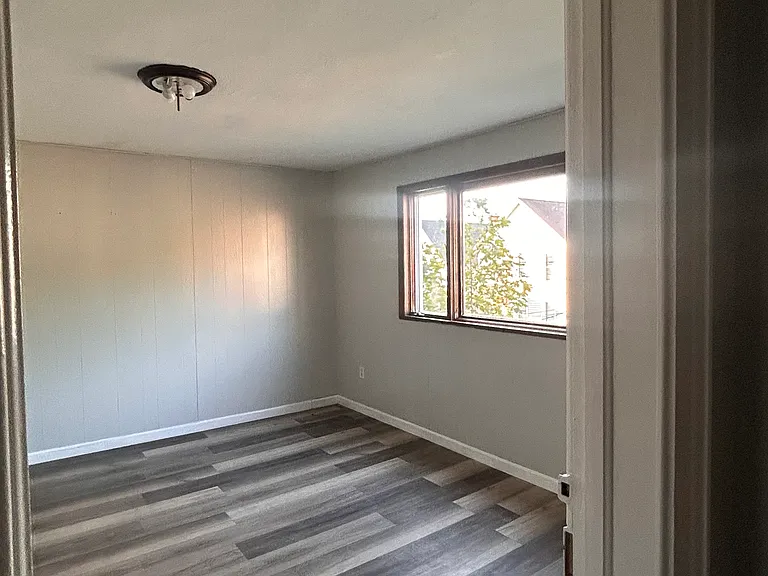 715 Tracy St #1 — Photo 6