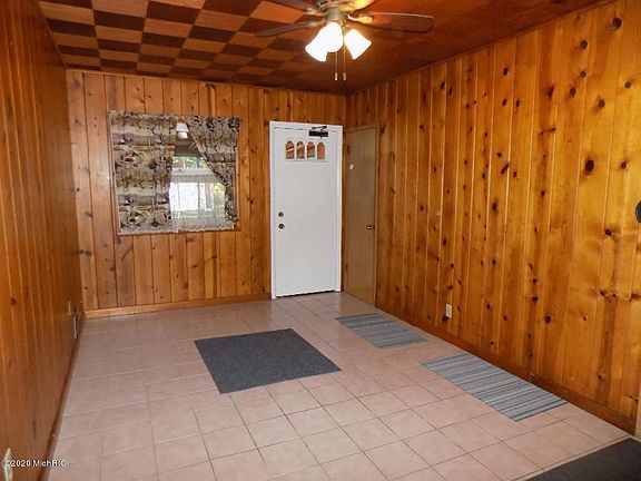 2nd image of 388 W 28th St