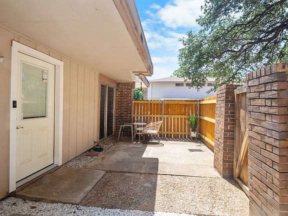 3rd image of 4414 Westminster Dr