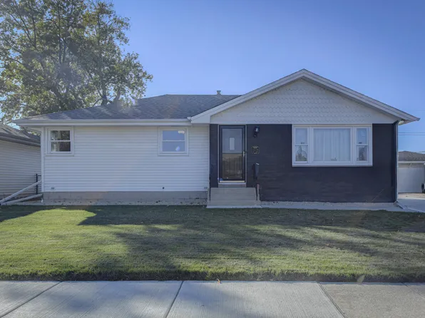 3538 41st St, Highland, IN 46322