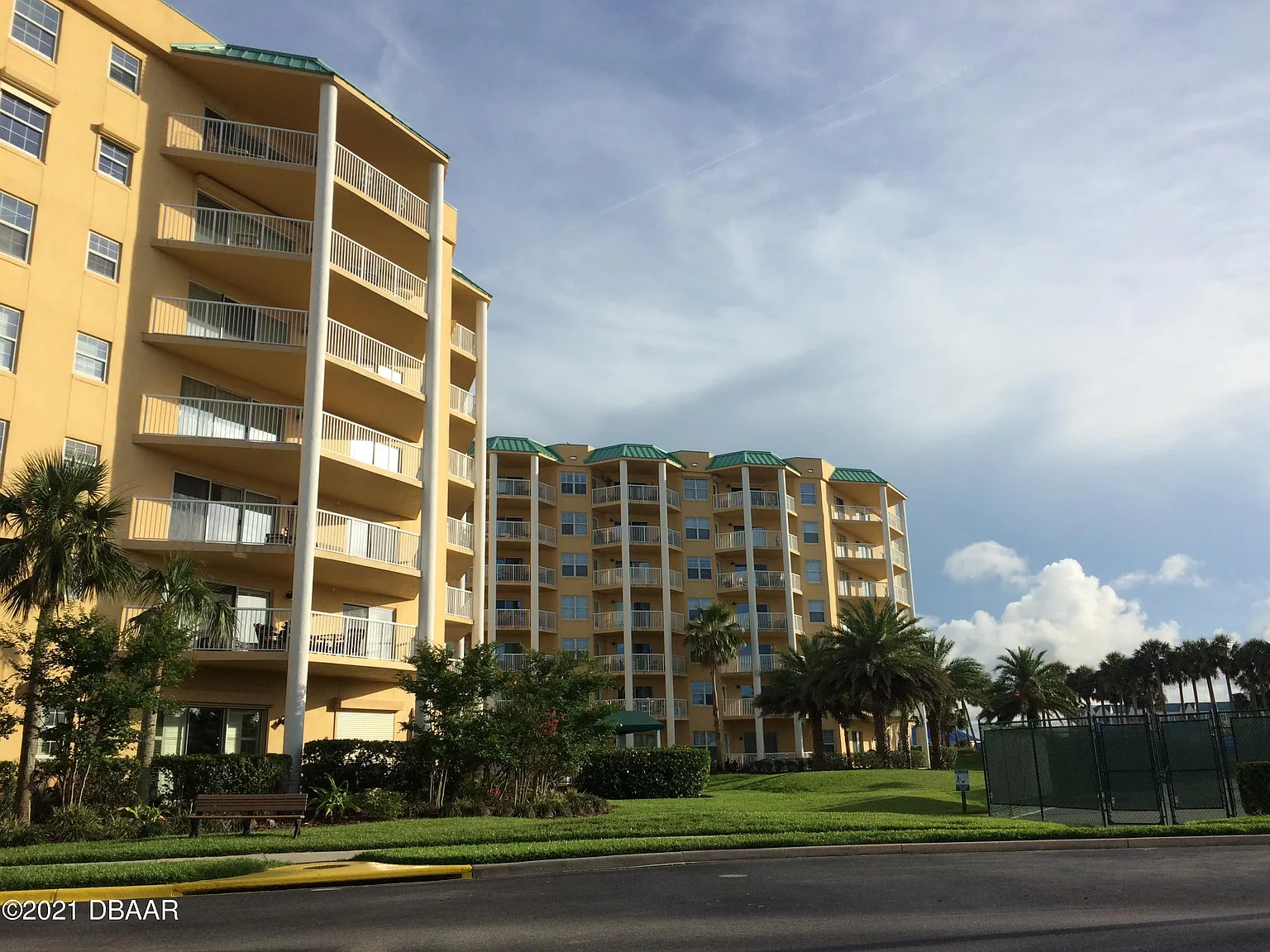 2 bed, 2.0 bath, 1438 sqft, $3,000 — Photo 1