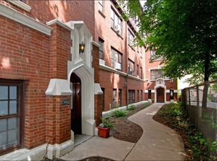 924 Ontario St, Oak Park, IL 60302