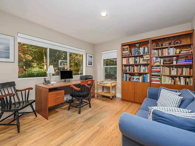 15 Fox Hollow Dr — Photo 16
