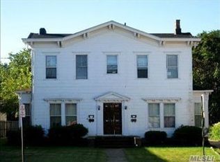 228 E Main St, Patchogue, NY 11772