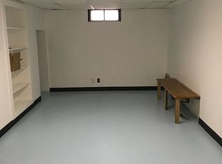 25584 Hayes Rd, Roseville, MI 48066