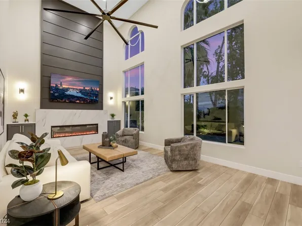 52 Attebury Ct, Henderson, NV 89074