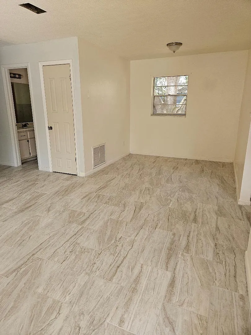 2 bed, 920 sqft, $1,525 — Photo 4