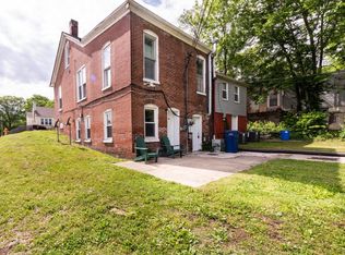 719 Caroline St, Belleville, IL 62220
