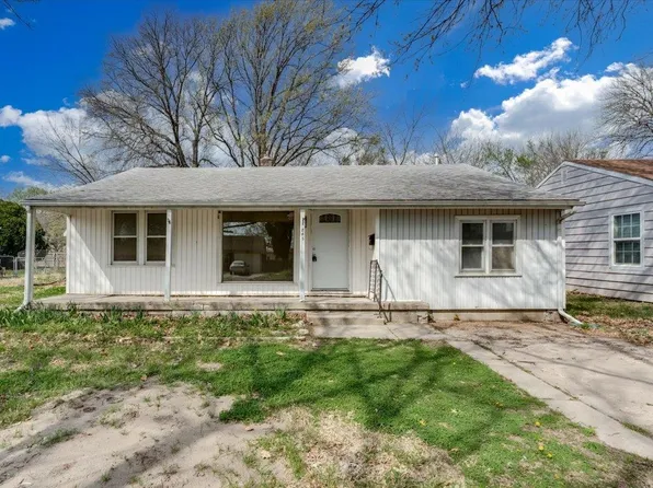 845 S Dellrose Ave, Wichita, KS 67218