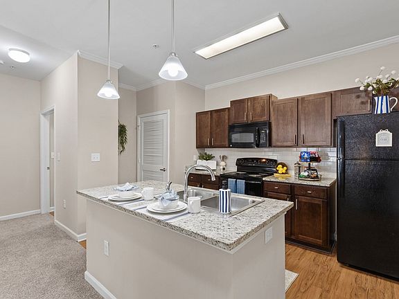 3rd image of 7880 Triangle Promenade Dr #8221-114