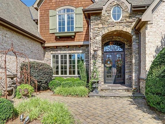 2nd image of 6348 Poplar Forest Dr