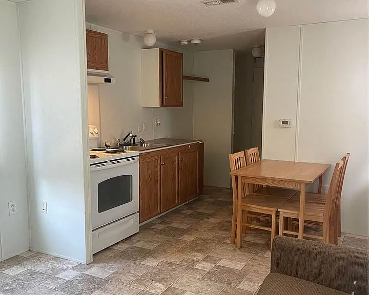 5275 Kervin Rd — Photo 2