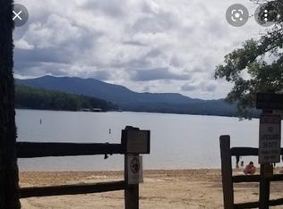 288 10th St, Ellijay, GA 30540